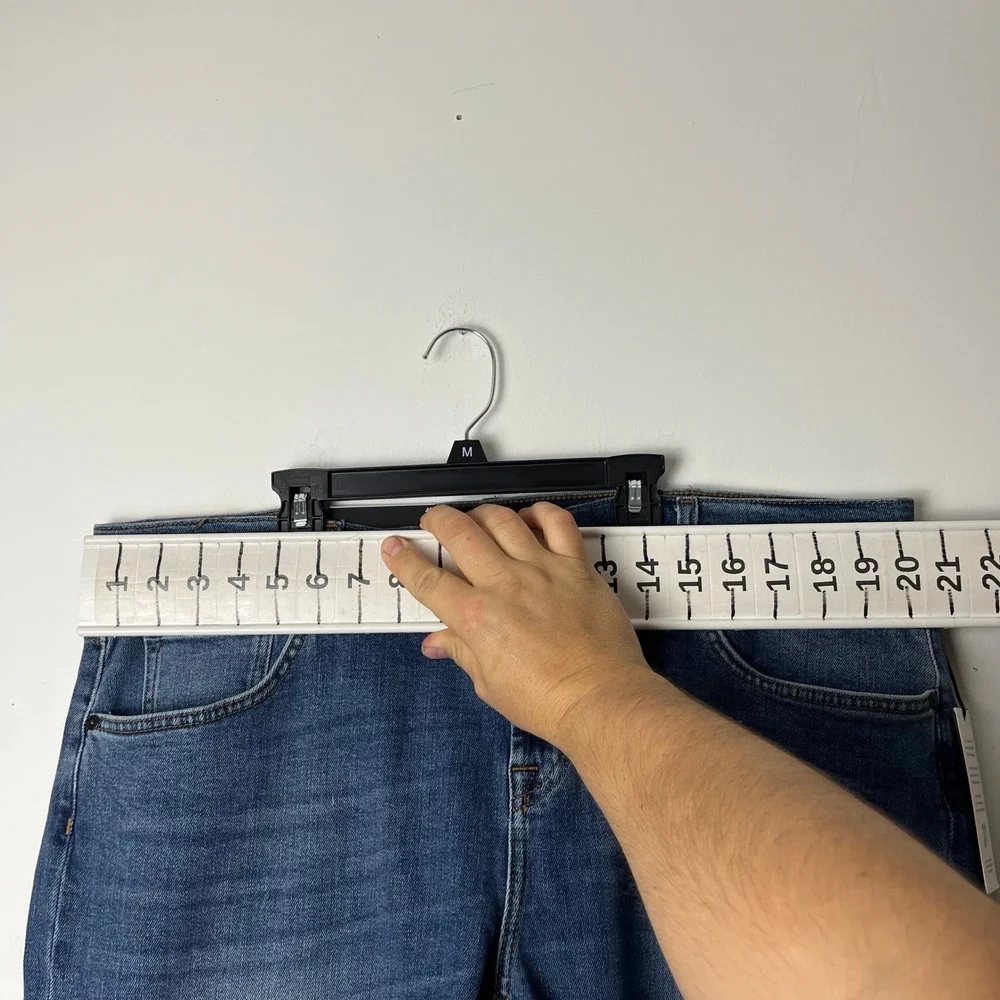 7 For All Mankind sizing reminder